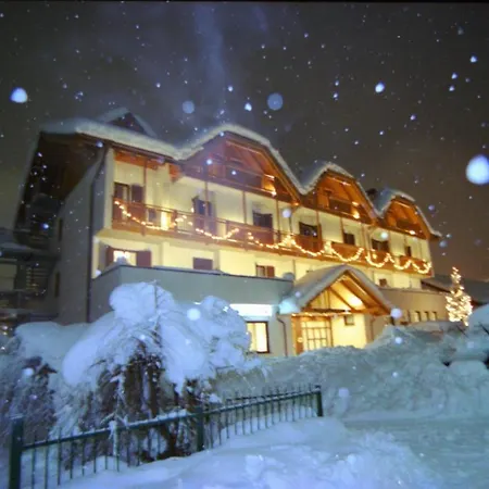 Otel Canada Andalo